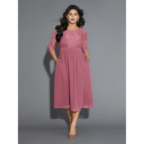 Plus Size 4X 26 BloomChic Lace Patchwork Shirred Midi Pocket Dress Stretchy Rare - Picture 1 of 4